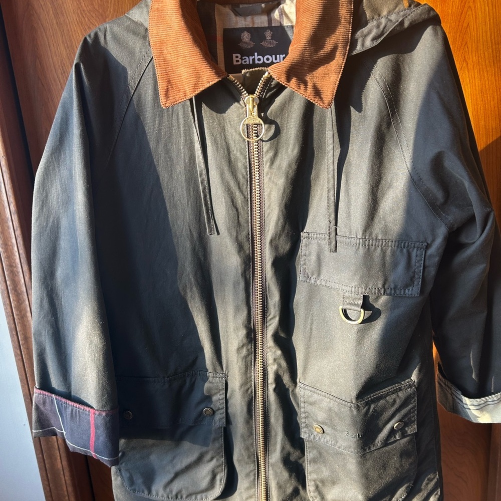Barbour Women Jacket Size 4 with Brown Collar